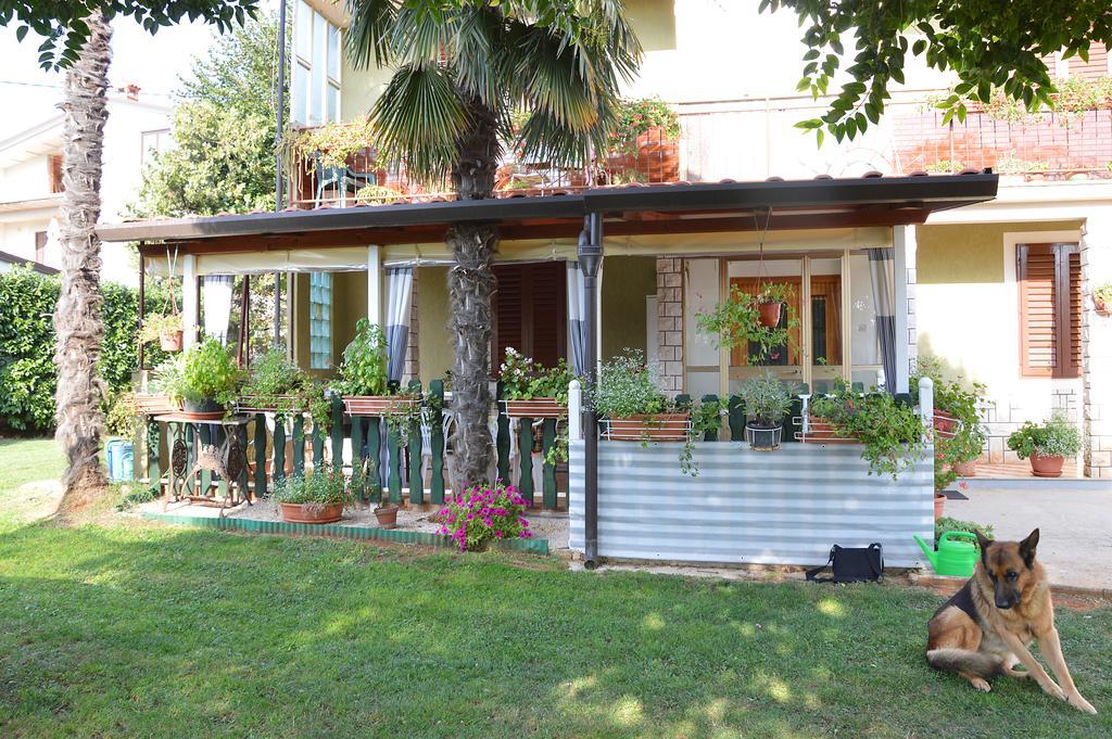 Ferienwohnung Giardino Umag Exterior foto